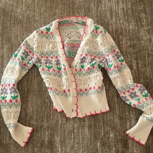 Sweaters - Zara floral cardigan- small